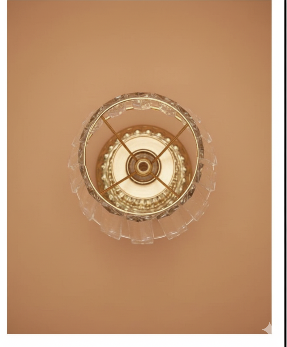 Luxury Crystal-Cut Golden Lamp